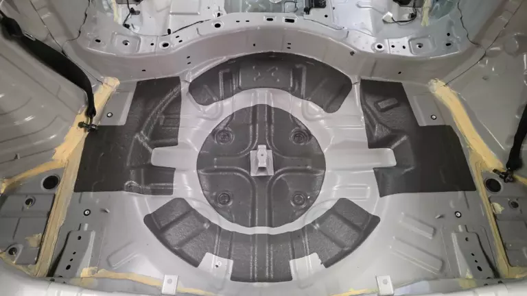 Шумоизоляция багажника Changan Uni-K-1