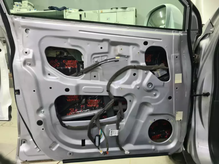 Шумоизоляция дверей Chevrolet Captiva-2