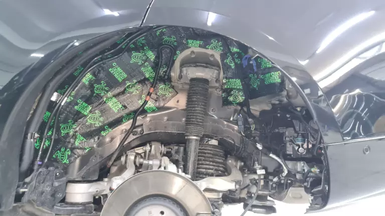 Шумоизоляция арок Land Rover Range Rover-2