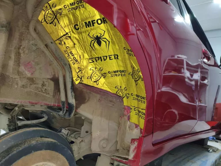 Шумоизоляция арок Nissan Note