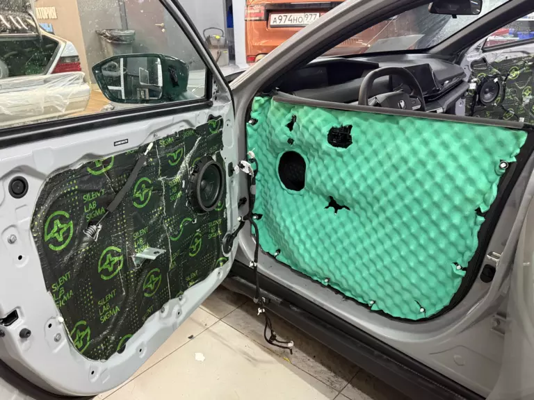 Шумоизоляция дверей Changan UNI-V-4