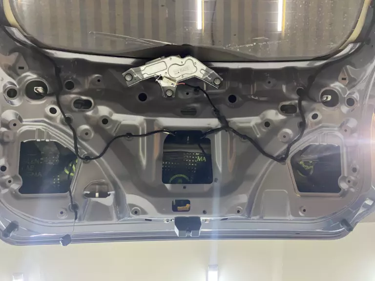 Шумоизоляция дверей Chery Tiggo 7L-4