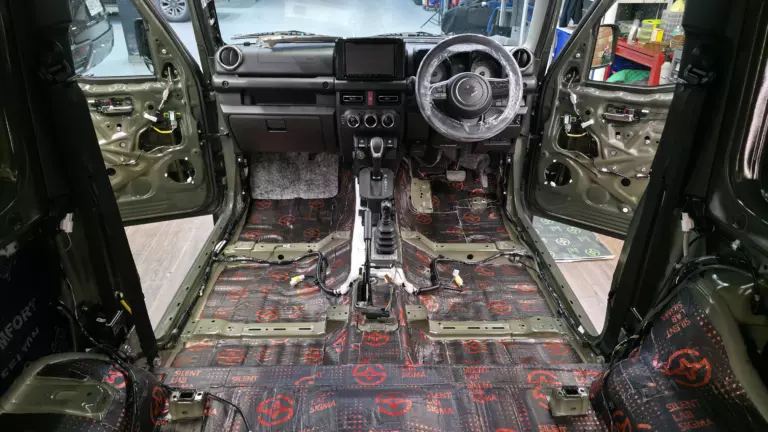 Шумоизоляция пола Suzuki Jimny-2